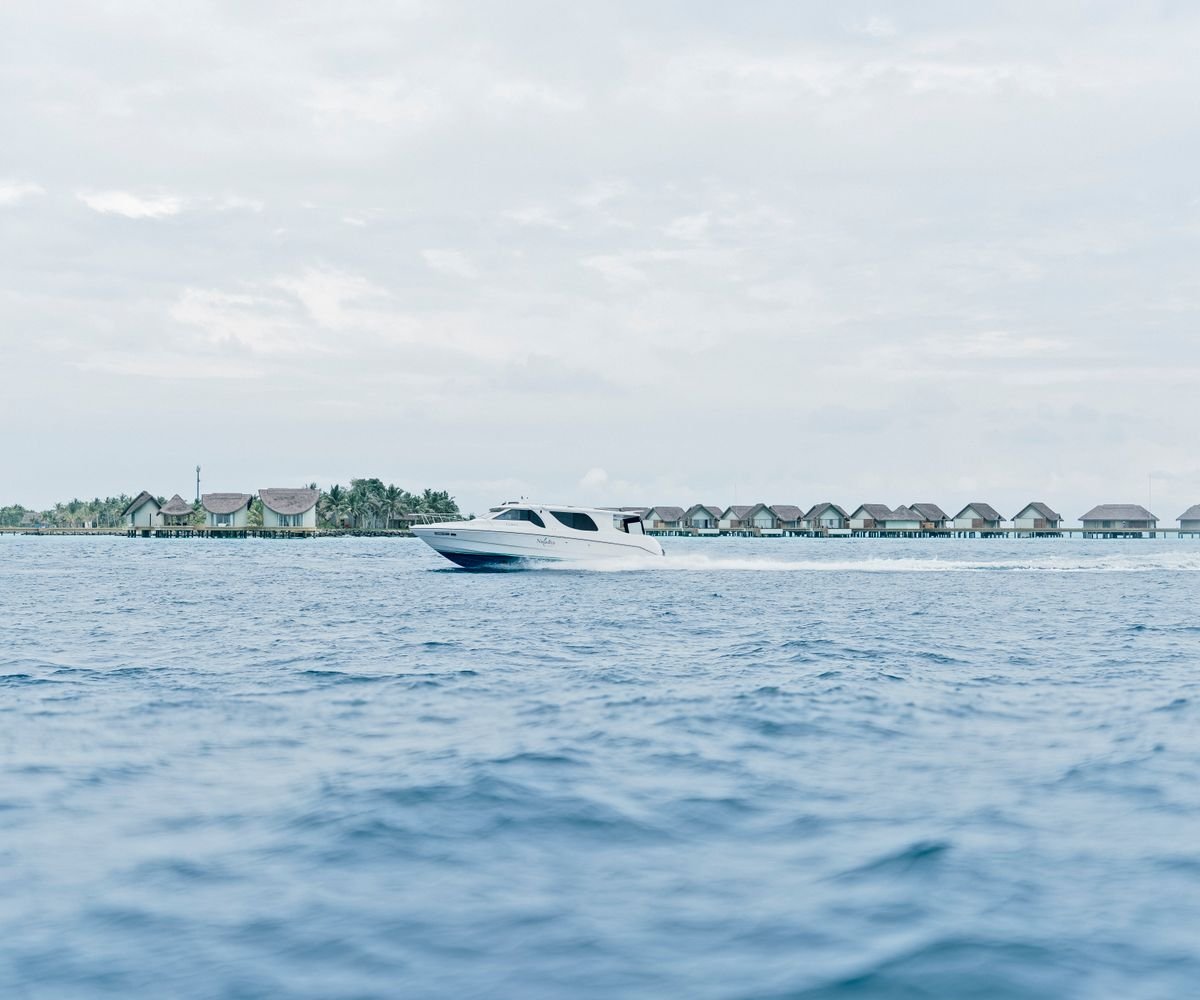The speedboat crossing